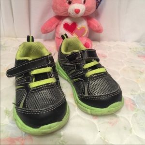 Boys sneakers lime and black